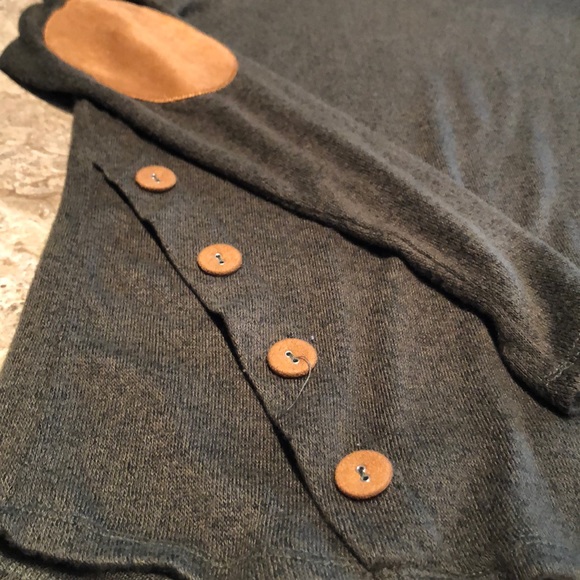 Blu Pepper Tops - 🚨SALE🚨Anthro “Blu Pepper” Elbow Patch Sweater